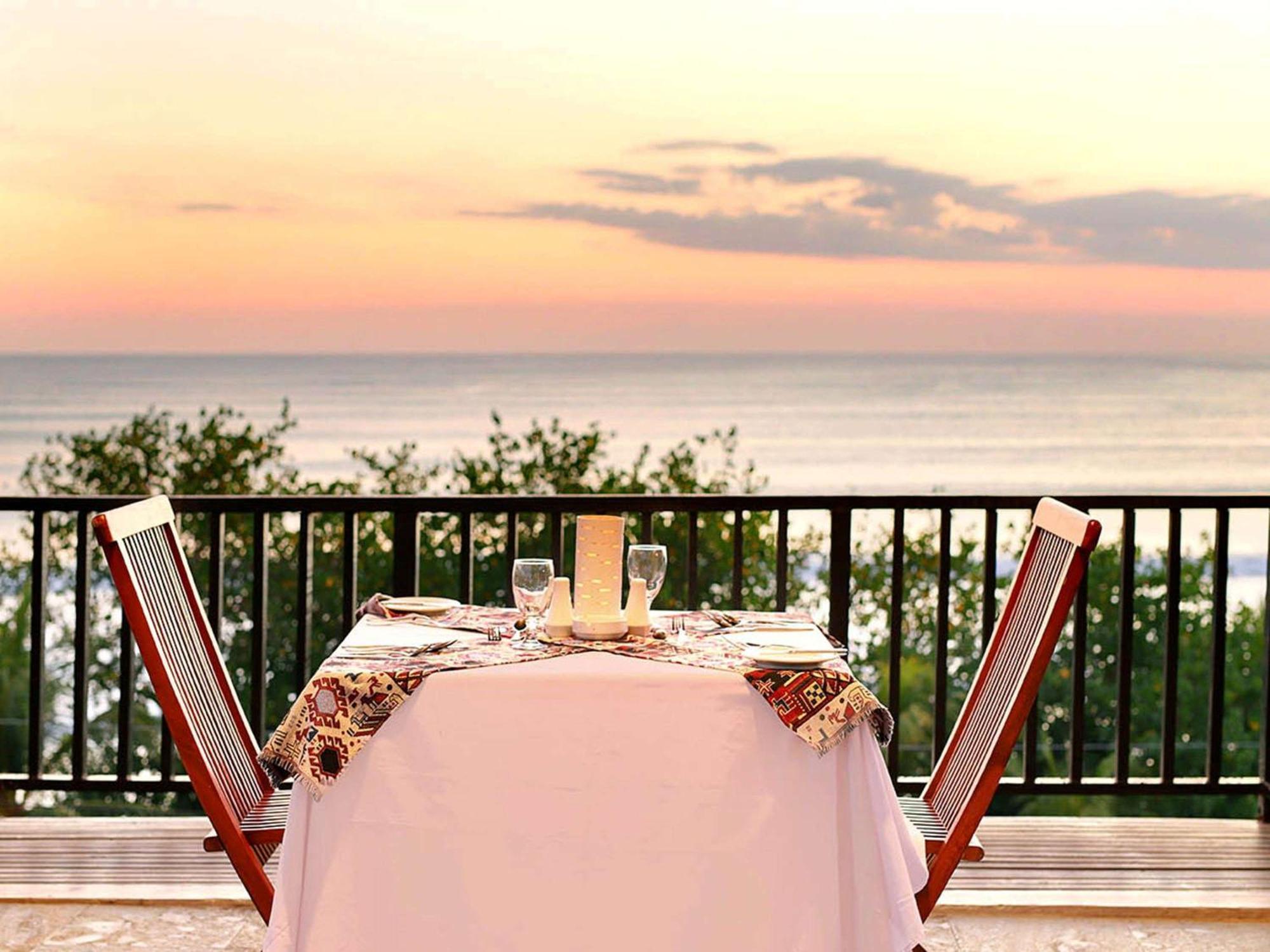 Mercure Kuta Lombok Exterior foto